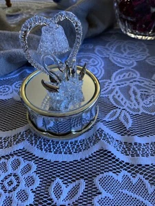 music box new in box "crystal" 24 k gold trim swans playing sleeping beauty - Picture 1 of 6