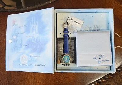 Reloj Disney Cenicienta 50 Aniversario con Espejo Compacto Caja de Regalo Set NUNCA USADO  Foto 1 de 4
