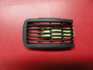 90-93 Corvette Small Defrost Dash Vent GM#10085924–FREE SHIPPING C40225-9** - Foto 1 di 2