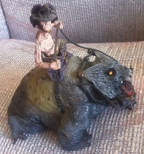 McFARLANE TWISTED LAND OF OZ THE TOTO DOG WITH MUNCHKIN RIDER 2003 - Picture 1 of 3