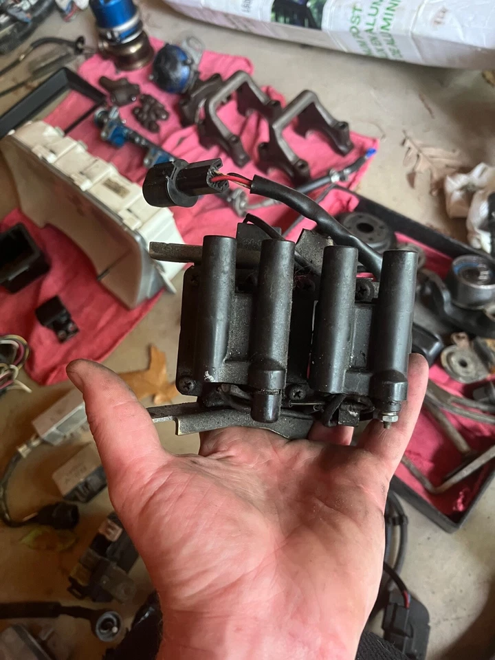 Eagle Talon L4 1994 bobina de encendido 2,0 L OEM 1 g DSM Foto 1 de 3