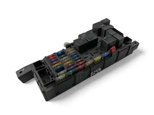 F2470 VOLVO Fuse Box 8637841 - Picture 1 of 4