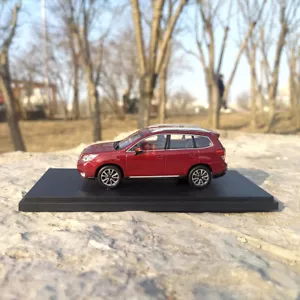 1/43 Subaru Förster Druckgussmodell - mit Acrylbox, ohne Papierbox. - Bild 1 von 10