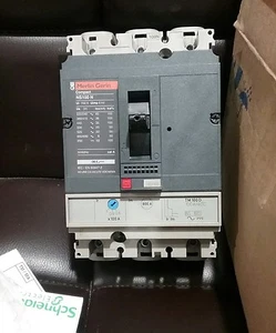 Interruptor de circuito Merlin Gerin 100A 690V NFNLE36100 con viaje ajustable - ENVÍO GRATUITO - Imagen 1 de 3