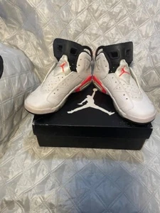 Air Jordan VI 6 Retro Infrared 384665-123 White Basketball Shoes Youth Size 5Y - Picture 1 of 6