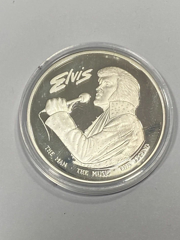 1 Oz  Silver Round .999- Elvis In Hawaii. - Royal Canadian Mint.  Low Mintage  - Image 1 of 4