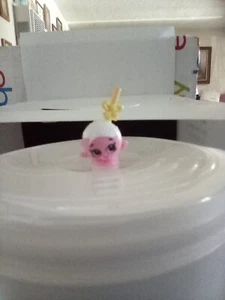 Shopkins Staffel 3 Food Fair Cake Pop Cupcake - Bild 1 von 5