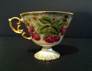 Vintage Teacup Beautiful Berry Pattern - Picture 1 of 5
