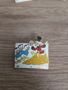 Disney Animation Celebration Mystery Pin Dagobert Duck Huey Dewey Louie Münze LE - Bild 1 von 2