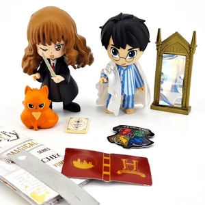 YuMe Harry Potter Figuren Hermoine Granger & Harry mit Zubehör ohne Kapseln - Bild 1 von 8