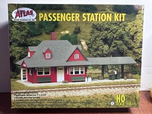 HO Scale 706 ATLAS Passenger Station Unbuilt KIT - NEW OLD STOCK - Picture 1 of 1