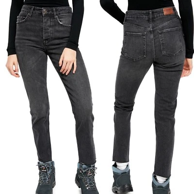 Pantalones de mezclilla BDG Urban Outfitters nuevos con etiquetas talla 27 Dillon tiro alto ajustados rectos dobladillo crudo negros Foto 1 de 4