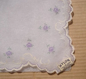 Fazzoletto da donna vintage in nylon floreale trasparente 12" mq bordo smerlato nuovo con etichette NOS - Foto 1 di 4