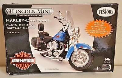 Testors Lincoln Mint FLSTC Heritage Softail Classic Kit # 7202 Open Box - Image 1 of 4