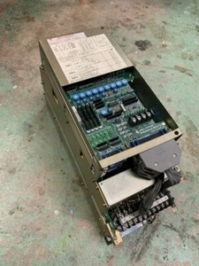 Servocontrolador Yaskawa CACR-SR03TB5BM CACR-SR03TB0BM control de eje controlador - Imagen 1 de 4