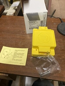 New Woodhead 1301460156 Watertite Flip Lid Turnex Female Receptacle Cat 67W07 - Picture 1 of 3
