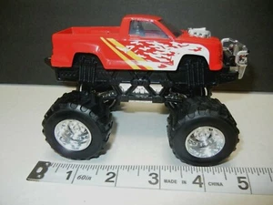 MOTOR MAX 1:64 SCALE MONSTER TRUCK Red - Picture 1 of 3
