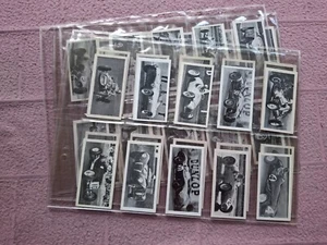 COMPLETE SET - KANE - MODERN RACING CARS (INCLUDING FANGIO ) gen GD+ - Picture 1 of 10