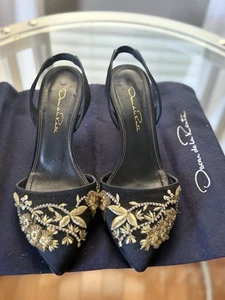 Oscar de la Renta Black Gold Embroidered Slingback Heels - Picture 1 of 6