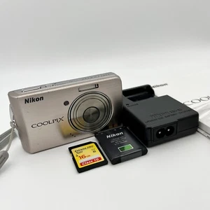 Nikon COOLPIX S520 Pink 8MP 3x Compact Digital Camera From Japan - Picture 1 of 24