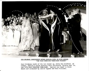 LD263 Orig Photo MISS CALIFORNIA KRISTIN MOE WINS MISS AMERICAN TEEN-AGE PAGEANT - Picture 1 of 1