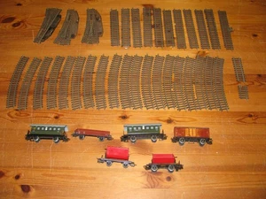 324| Kleines Konvolut Märklin Waggons + K Gleise / Weichen - Bild 1 von 7