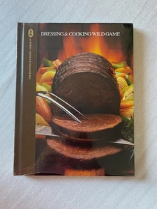 Dressing and Cooking Wild Game by Bill Stevens c. 1987 Hardback - Picture 1 of 7