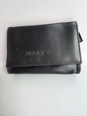Bolsa de viaje/maquillaje gris Mary Kay con 3 secciones, espejo, cierre de cremallera Foto 1 de 4