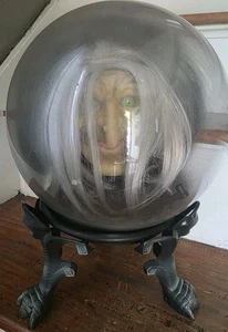 Gemmy Halloween 13" auf Sockel sprechende Hexe Kunststoff Kristall Geist Kugel  - Bild 1 von 10