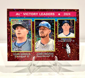 2025 Topps Heritage #200 2024 AL Victory Leaders Burgundy Sparkle Refractor - Picture 1 of 2