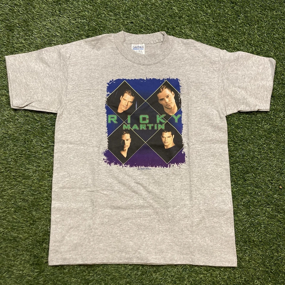 Ricky Martin Shirt Kid's XL Vintage 90s 00s Music Tour Concert Y2K Tee - Image 1 of 4