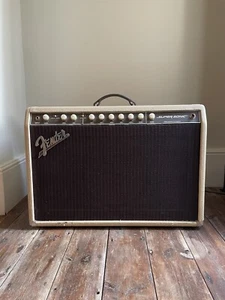 Fender Super-Sonic 112 2-Channel 60-Watt 1x12" Guitar Combo Amp - Picture 1 of 6