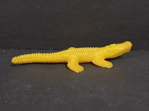 1967 Feeley Meeley Game #4770 Milton Bradley - Replacement Piece - Crocodile - Picture 1 of 5