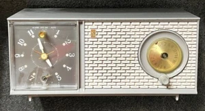 Zenith Wecker und Röhren AM Radio 1962 Modell J514 gereinigt, getestet & funktionsfähig!! - Bild 1 von 14