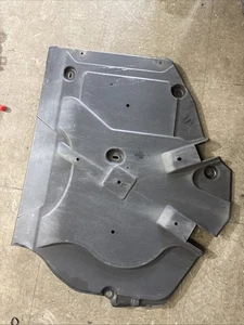 ORIG Mercedes Benz W212 Unterfahrschutz Unterbodenschutz A2126192338 - Bild 1 von 2