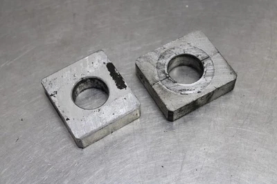 07-09 KAWASAKI VERSYS 650 KLE650 SWINGARM CHAIN TENSIONER ADJUSTMENT BRACKETS  Foto 1 de 4