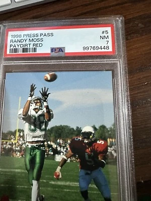 1998 Press Pass Payirt Red Randy Moss RC #5 - PSA 7 - Image 1 of 3