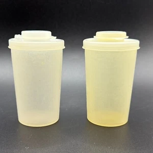 Vintage pair of Tupperware Salt and Pepper Shakers Made in USA - Picture 1 of 4