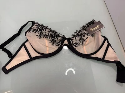 Frederick’s of Hollywood pink and black bra 32F - Image 1 of 4