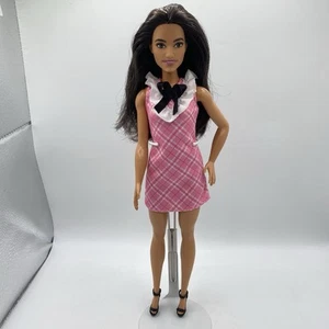 Barbie Fashionistas #209 capelli neri occhi verdi bambola HJT06 per OOAK EUC C65 - Foto 1 di 7