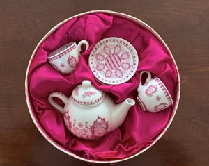 Disney Theme Park Princess Teeservice für 2 Tassen - Sammlerstück - Bild 1 von 5