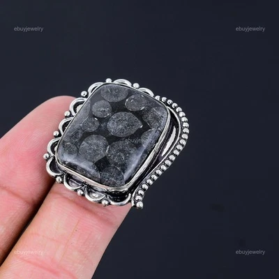 Anillo de mujer de plata esterlina con piedras preciosas de coral fósil negro radiante talla 6,5 Foto 1 de 4