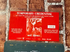 UFC 106: TITO ORTIZ-GRIFFIN 2, Anthony Johnson CREDENTIAL/PRESS PASS wiegt - Bild 1 von 2