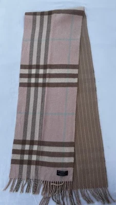 Bufanda reversible Burberry Nova Check 90 % lana y 10 % cachemir rosa y marrón Foto 1 de 4