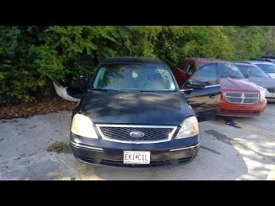 Driver Left Lower Control Arm Front Fits 05-07 FIVE HUNDRED 1095370 - Image 1 of 4