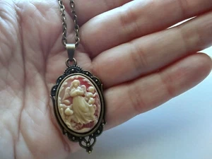Colgante camafeo ángel de la guarda rococó marfil concha aspecto collar de cadena de bronce ¡ÚNICO EN SU CLASE! - Imagen 1 de 2