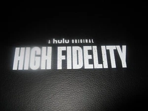 New Hulu High Fidelity Bluetooth Suitcase Turntable Phonograph Player - Picture 1 of 3