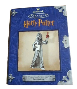 HALLMARK 2000 QXE4391 Hermione Granger HARRY POTTER ORNAMENTO PELTRO - Foto 1 di 4