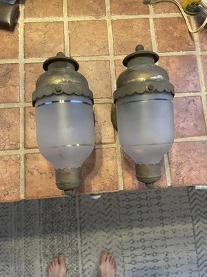 复古套装 2 个门廊灯壁灯磨砂玻璃黄铜灯具 Patina — 第 1/4 张图片