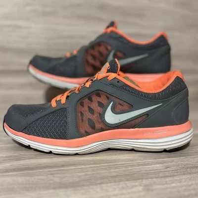 耐克 Dual Fusion ST3 鞋女式 10 灰色桃色 657498 运动跑步运动鞋 — 第 1/4 张图片